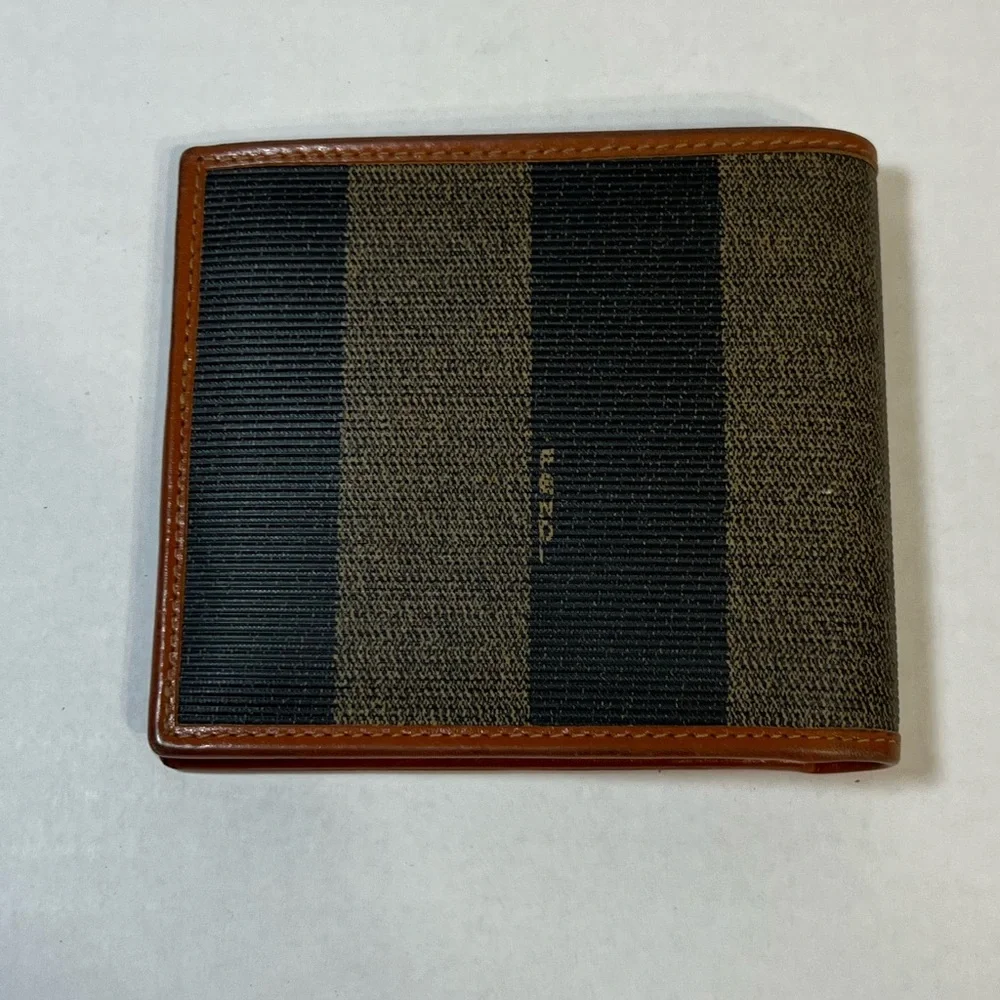 FENDI Pequin Patterned Bifold Wallet Brown/Black PVC &‎ Cognac Leather